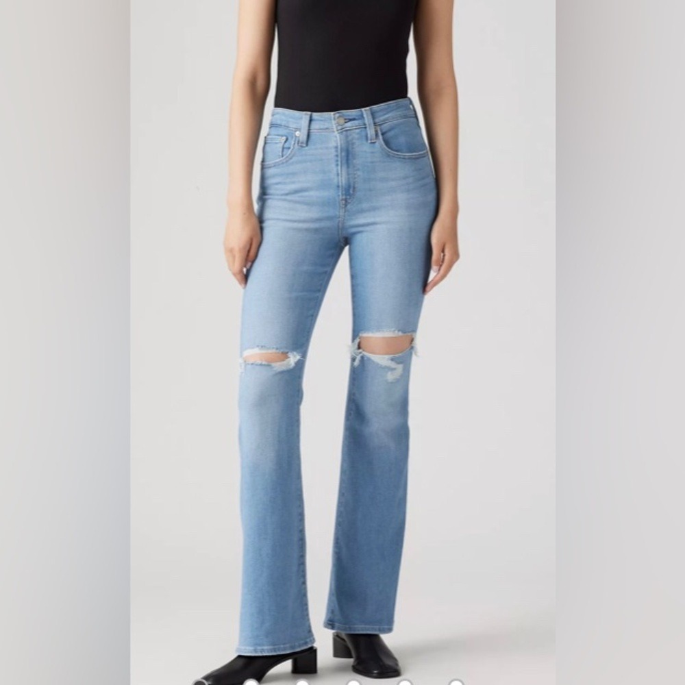 Levi's Women's 33‎ 726 Flare Jeans Light Blue High Rise Distressed 16 Long NEW
